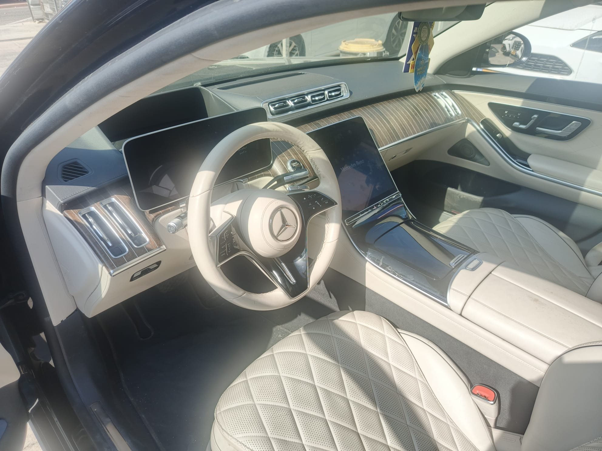Mercedes-Benz s580 — 1